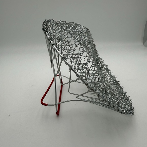 Vintage Primitive Farmhouse Collapsible Wire Mesh Handled Egg Basket Fruit Red - Picture 5 of 6